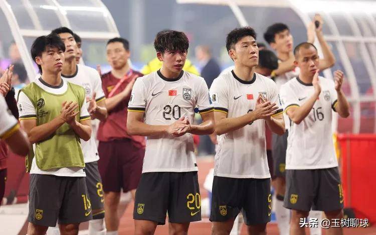 0-2！比国足还惨，亚洲冠军沦为鱼腩，9轮0胜5分，提前垫