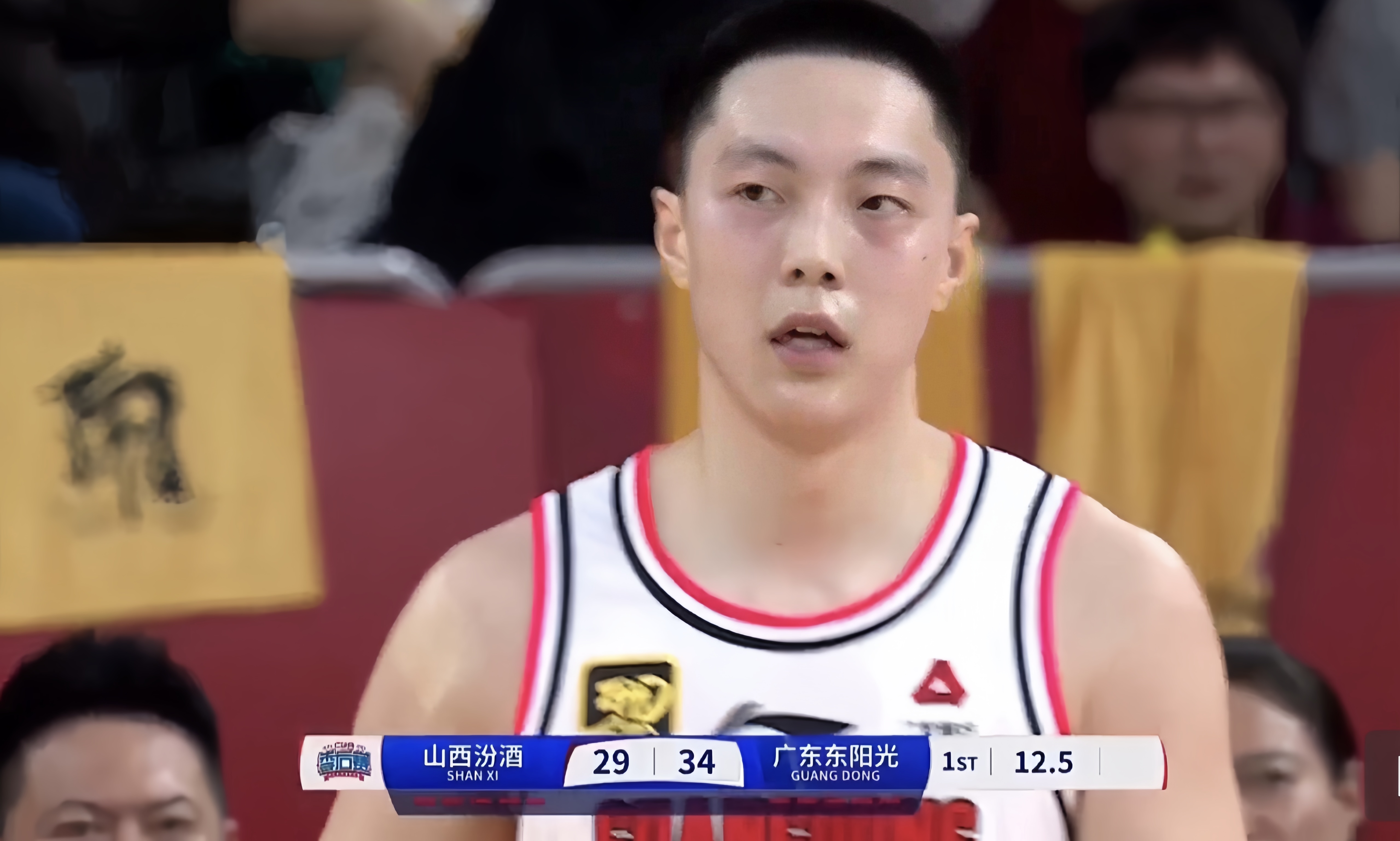 单场11助攻！胡明轩我们欠缺这种强度的比赛的简单介绍