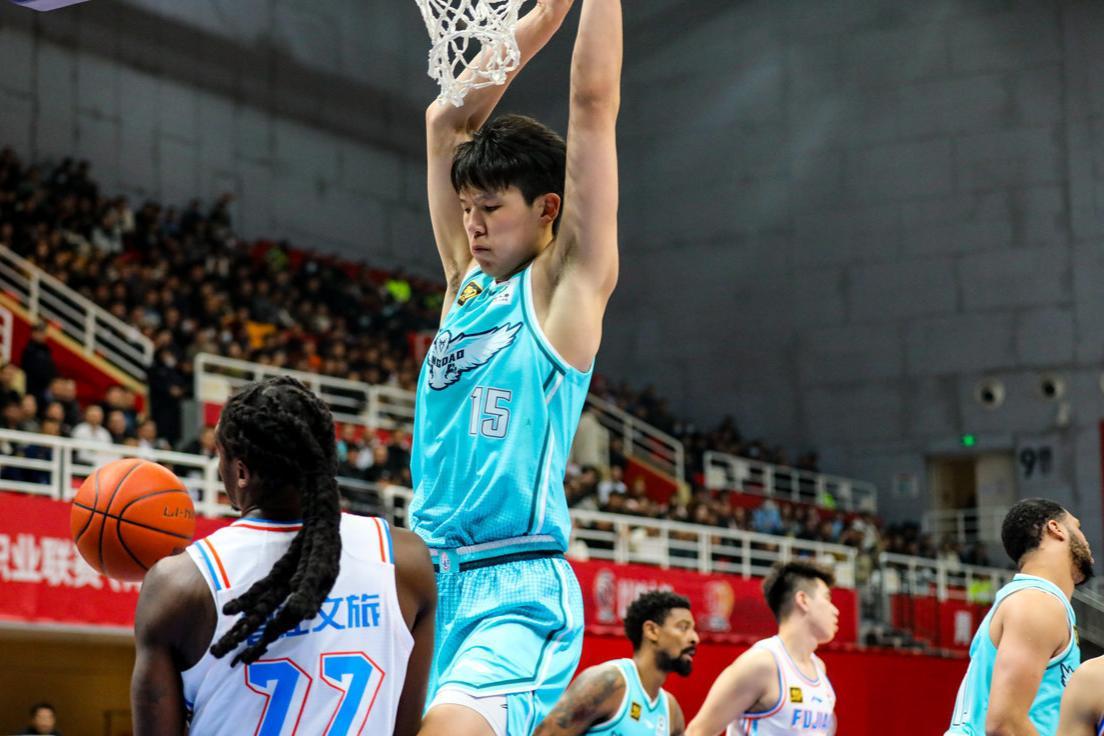 MK体育-关于霍楠：会发牌&amp;三分中锋极具价值，预测杨瀚森27或30签被选中的信息